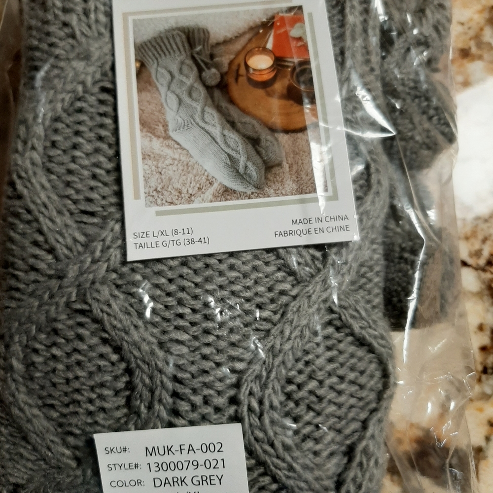 Muk Luks cabin socks